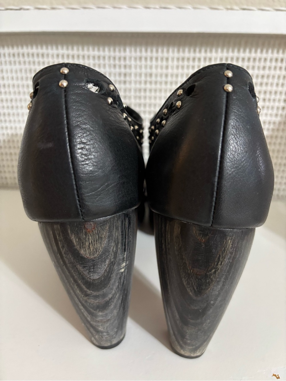 Calleen Cordero Black Studded Leather Lace-Up Oxfords with High Heels - Near New - Picture 5 of 11